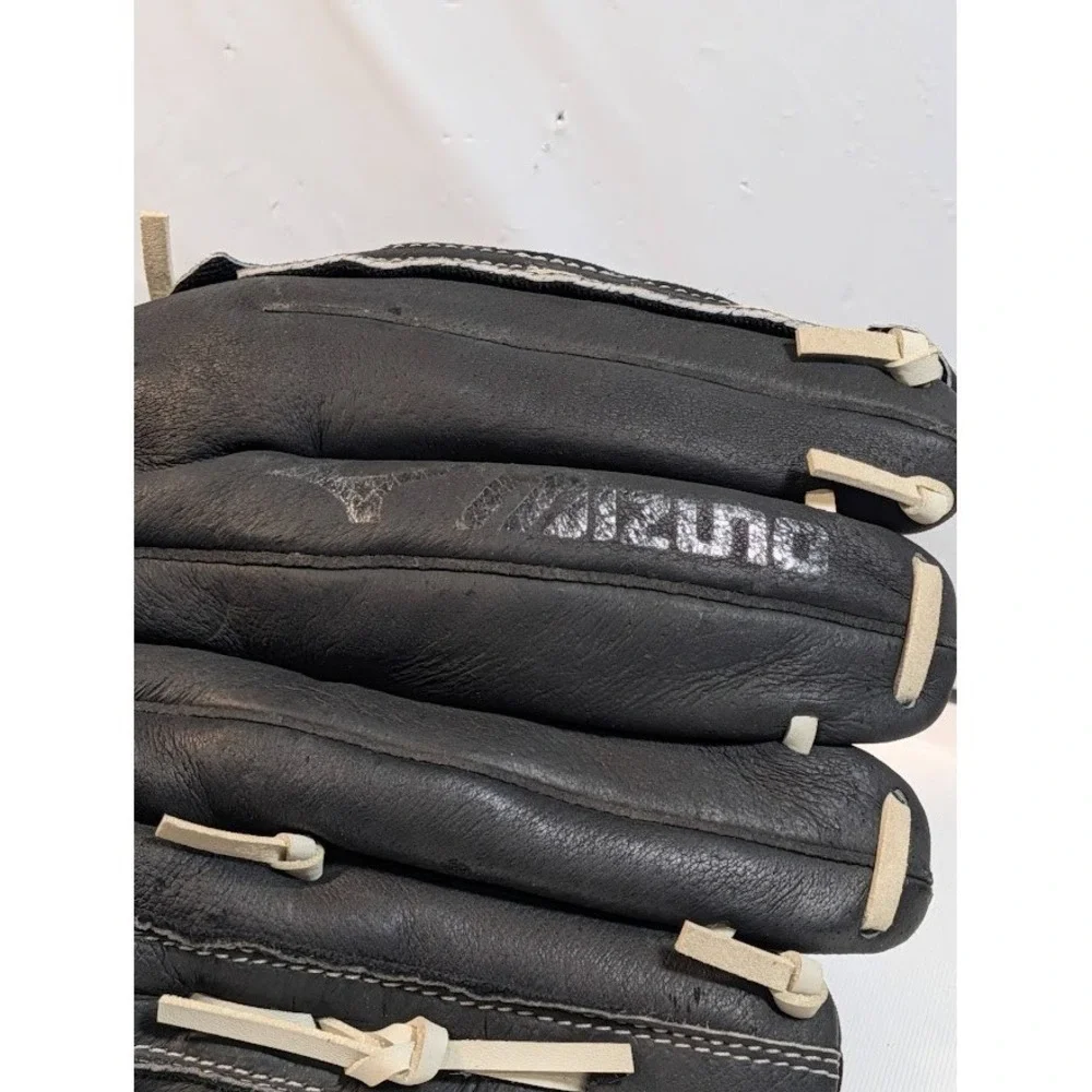 Mizuno Baseball Glove Left Hand Thrower 12 Inch Black Good Leather Mitt